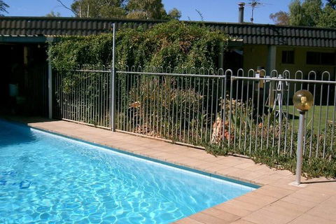 Kathys Place Bed And Breakfast - Mackay Tourism 6