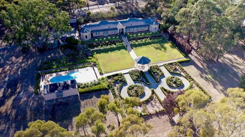 Brice Hill Country Lodge - Mackay Tourism 0