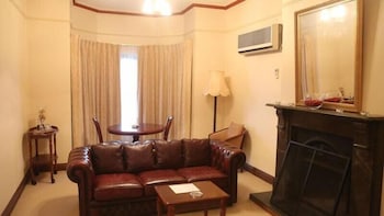 Brice Hill Country Lodge - Mackay Tourism 6