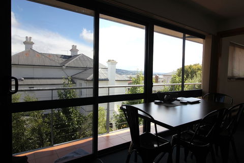 96 On Arthur Apartments - Mackay Tourism 1