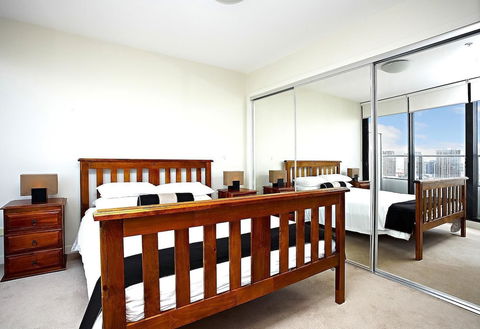 Astra Apartments - Docklands - Mackay Tourism 2