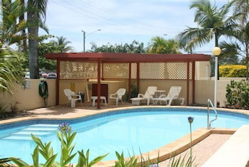 Sundeck Gardens - Mackay Tourism 1