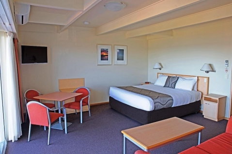 Amooran Oceanside - Mackay Tourism 3