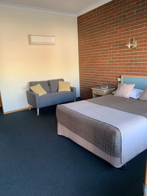 Bairnsdale Tanjil Motor Inn - Mackay Tourism 5