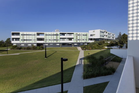 Western Sydney University Village - Campbelltown Campus - Mackay Tourism 6