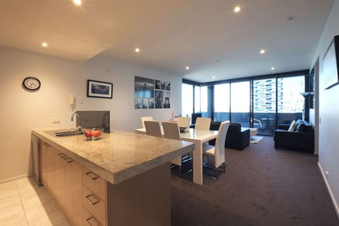 ACD Apartments - Mackay Tourism 6
