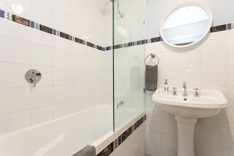 Fremantle Bed And Breakfast - Mackay Tourism 5
