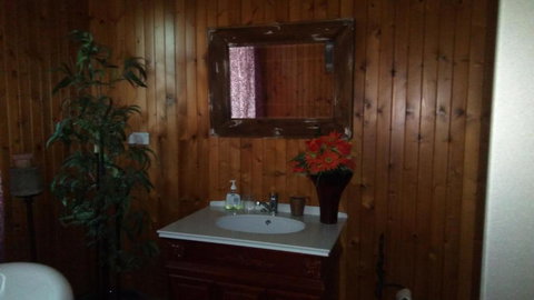 GOLDEN LACE B & B - Mackay Tourism 3