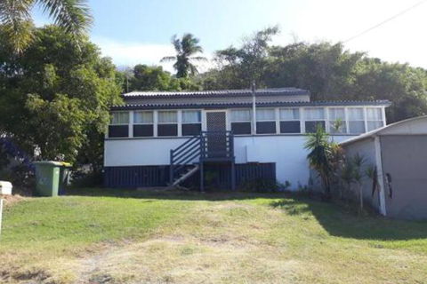 66a Farnborough Rd - Mackay Tourism 0