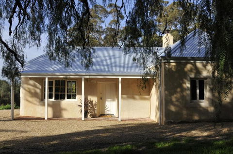 Peppermint Farm Cottage - Mackay Tourism 6