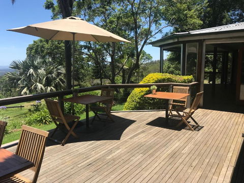 Tranquillity At Ravensbourne Escape - Mackay Tourism 6