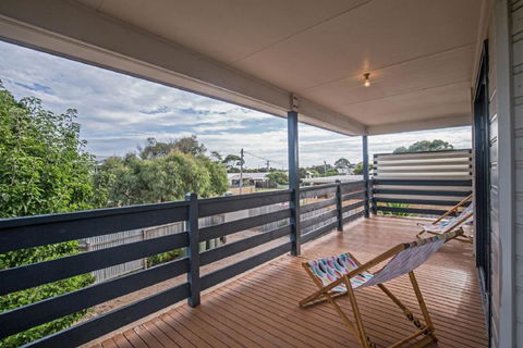 Woolamai Family Retreat - Mackay Tourism 3