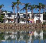 Beachfront 6 25 Willow Street