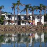 Beachfront 3 25 Willow Street - Mackay Tourism 0