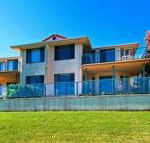 Dolphins 2 7 Commodore Crescent - Mackay Tourism