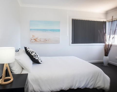 Bircoo Cottage Beach & Golf Getaway - Mackay Tourism 1