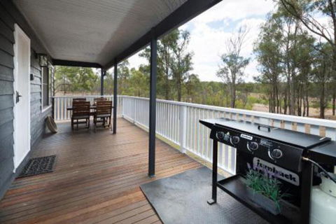 Worthingtons Guest Cottage - Mackay Tourism 2