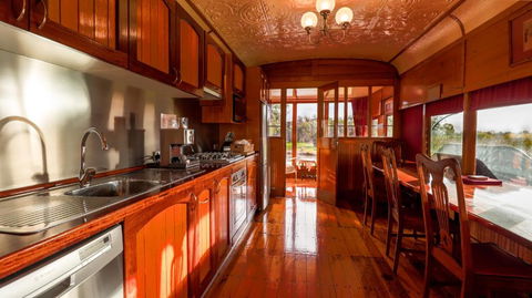 Carriages Spa Retreat - Mackay Tourism 4