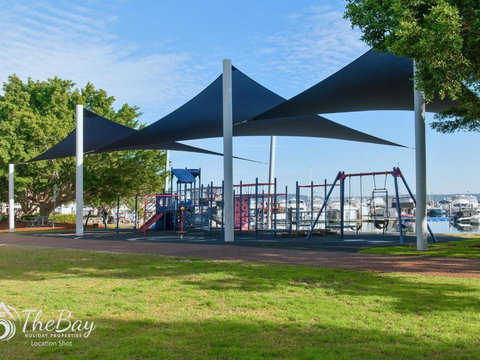 Nelson Bay Getaway 59 - Mackay Tourism 2