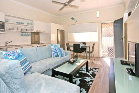 Yamba Daze Sunset Pet Friendly - Mackay Tourism 3
