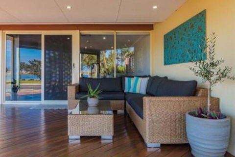 Starboard Views Kalbarri River Front Apartment - Mackay Tourism 1