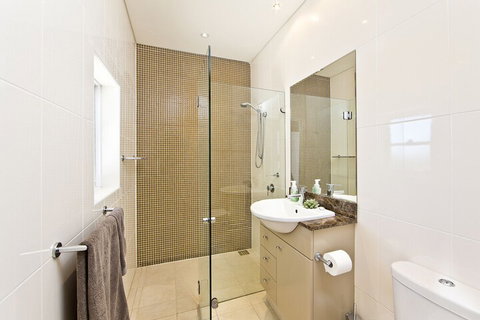 Harbourview Penthouse - Mackay Tourism 6