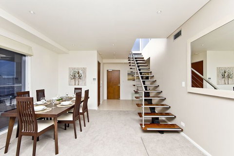 Harbourview Penthouse - Mackay Tourism 3