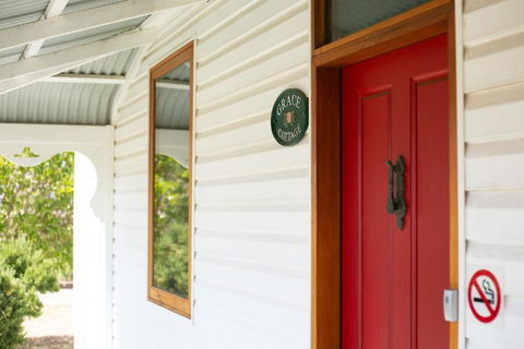 Grace Cottage - Mackay Tourism 1