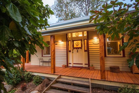 The Oaks Lilydale Accommodation - Mackay Tourism 1