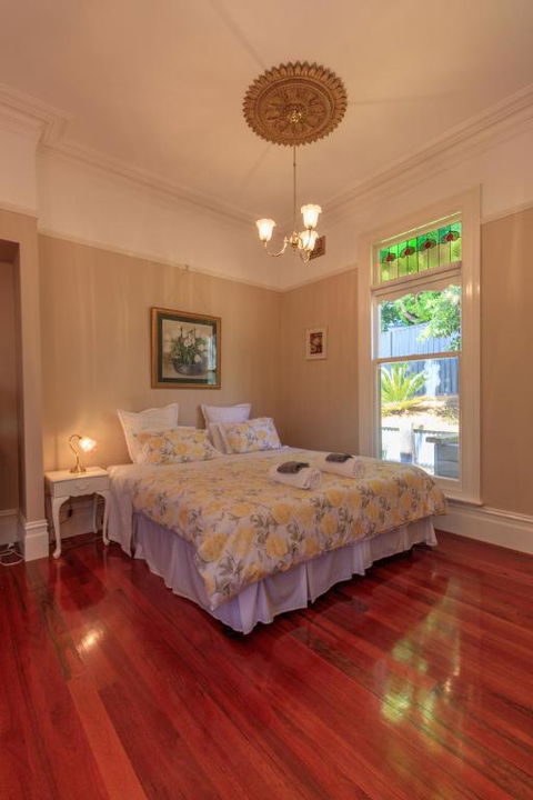 The Oaks Lilydale Accommodation - Mackay Tourism 6