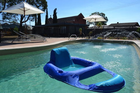 Wingham Motel - Mackay Tourism 2