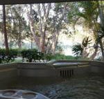 Lake Russell Lakeside Retreat - Mackay Tourism