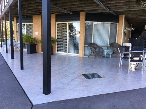 SilverWaters Waterfront Accommodation - Mackay Tourism 4