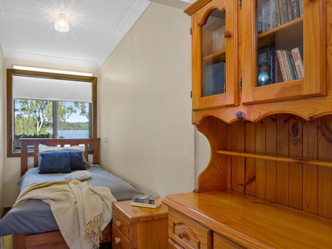 Sanctuary On The Bay Fish Or Kayak From The Yard - Mackay Tourism 3