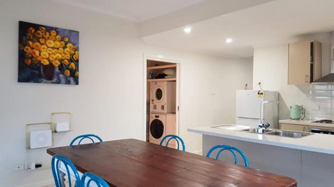 Homely Getaways Eighth Street Mildura - Mackay Tourism 1