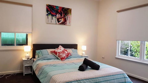 Homely Getaways Eighth Street Mildura - Mackay Tourism 5