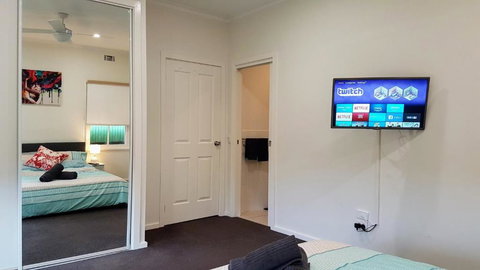 Homely Getaways Eighth Street Mildura - Mackay Tourism 6