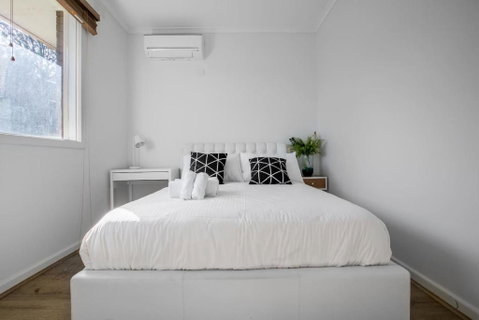 Alice Wonderland In 4 Beds House - Mackay Tourism 4