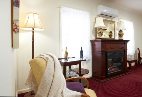 Grand Central Hotel - Mackay Tourism 3