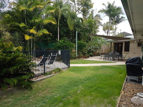 15 Larapinta Court Family Home With Swimming Pool In A Quiet Street & Central Location Close To CBD - Mackay Tourism 4