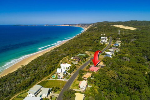2 / 80 Cooloola Drive Comfortable & Cosy Unit Enjoying Ocean Views & Views To Fraser Island - Mackay Tourism 5
