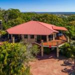 2 / 80 Cooloola Drive Comfortable & Cosy Unit Enjoying Ocean Views & Views To Fraser Island - Mackay Tourism 0