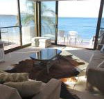 13 Harbourside 3 7 Soldiers Point Road fantastic waterfront unit - Mackay Tourism