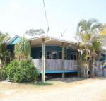 CASTAWAY BEACH HOUSE - Mackay Tourism