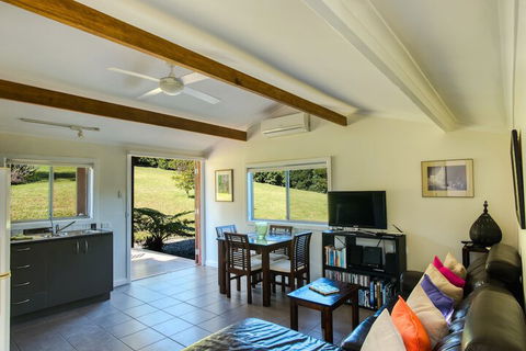 Afterglow Cottages - Mackay Tourism 5