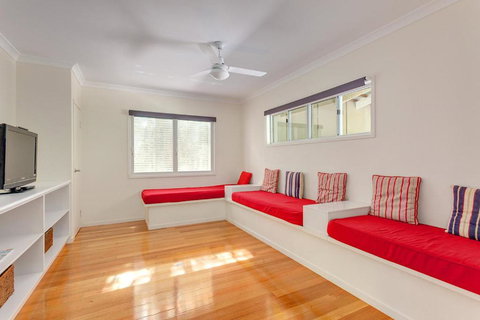 19 Satinwood Natures Retreat With A Bit Of Sandy Feet - Mackay Tourism 3