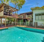 Geckos Rest Rainbow Shores Executive Beach House Pet Friendly Pool Wi fi - Mackay Tourism