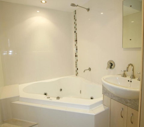 Allamanda U2 Awesome Location  - Mackay Tourism 2