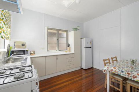 Herbs Hideaway 11 Belmore Street - Mackay Tourism 7
