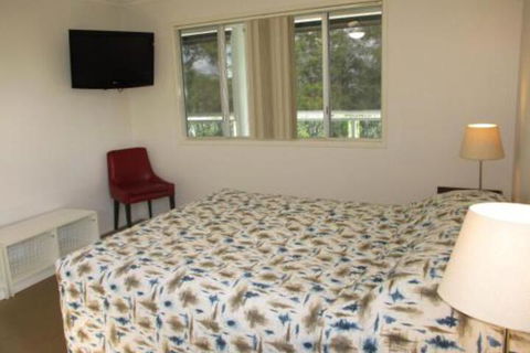 Holiday In Style Hervey Bay - Mackay Tourism 2